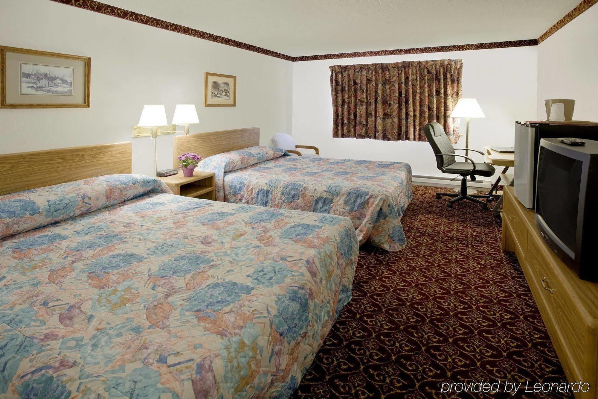 Waconia Inn And Suites Room photo